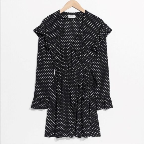 & Other Stories Dresses & Skirts - & Other Stories ruffle wrap dress black/white sz6